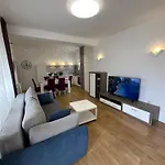 Zola Apartman Zára
