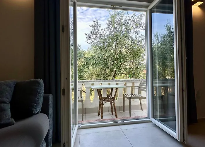 Zola Apartment *